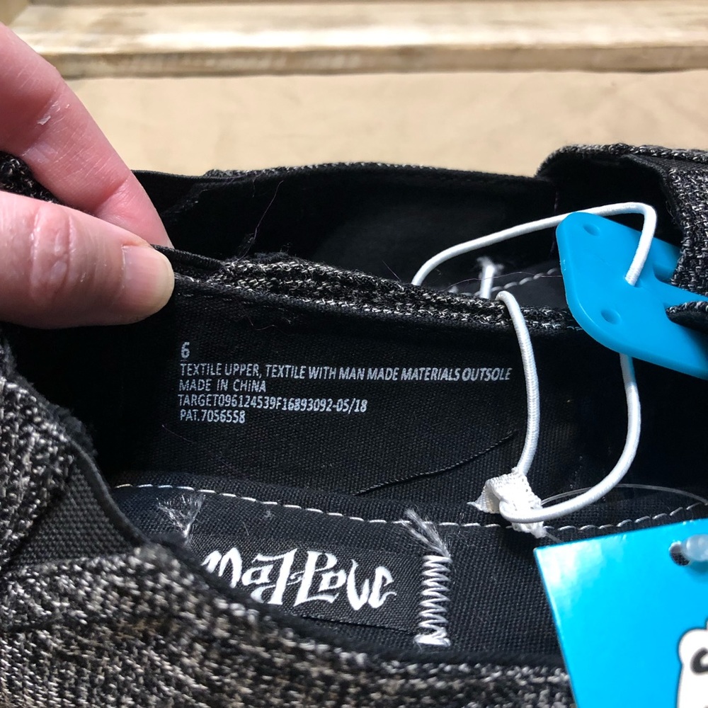 Women’s Mad Love Lydia Slip on Sneakers, NWT - Picture 6 of 6